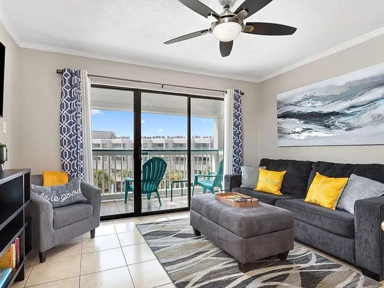 6102 Seawall Blvd #318 — Photo 1