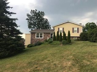 570 3rd St, Butler, PA 16001