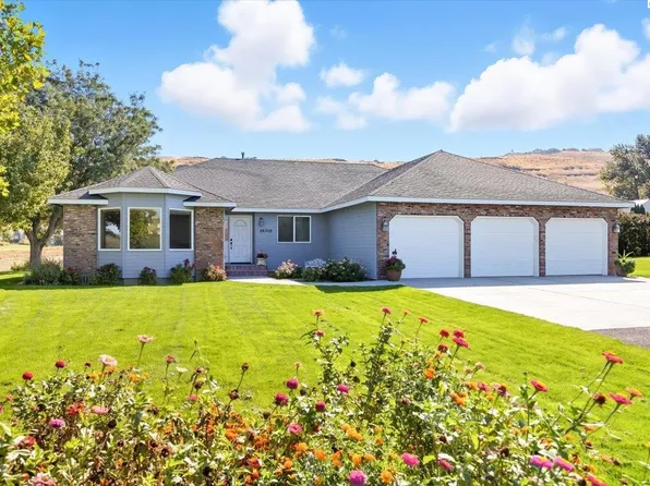26305 S 1005th Pr SE, Kennewick, WA 99338