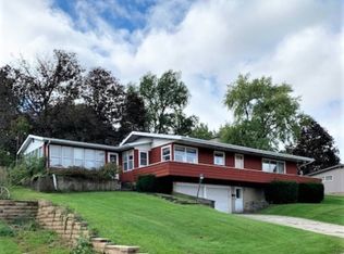 444 W Columbia Ave, Stockton, IL 61085