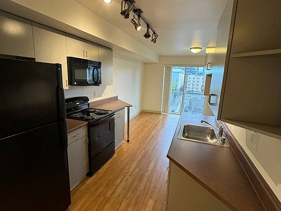 3rd image of 108 Dexter Ave N #408