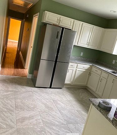 5th image of 2509 Eagle St #2511
