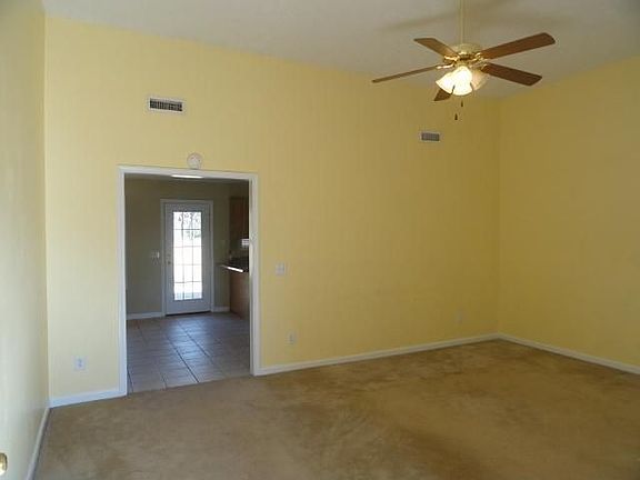 5th image of 4042 Snowbird Dr
