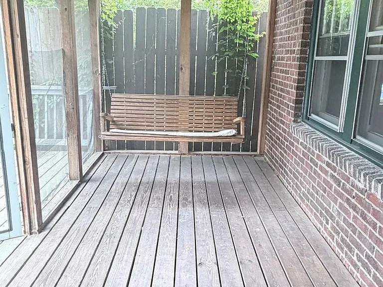 8 Salem Ave — Photo 18