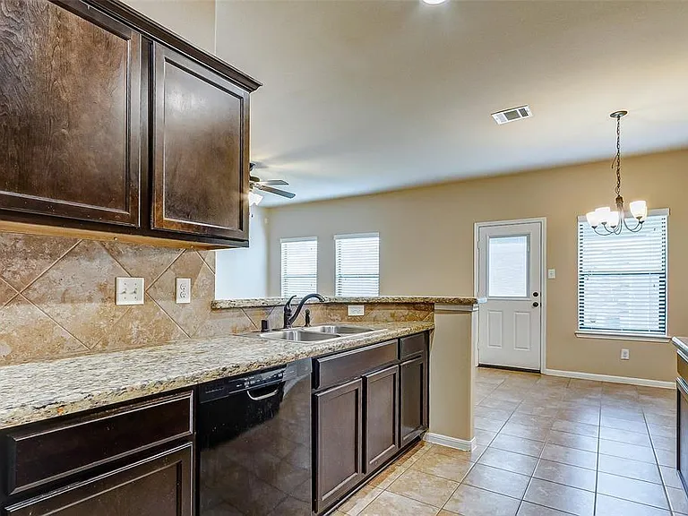 6039 Shelbourne Park Ln — Photo 12