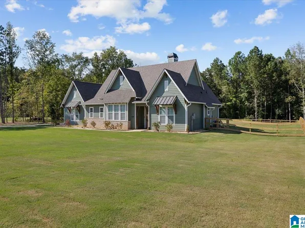 425 Stonewood Trl, Springville, AL 35146