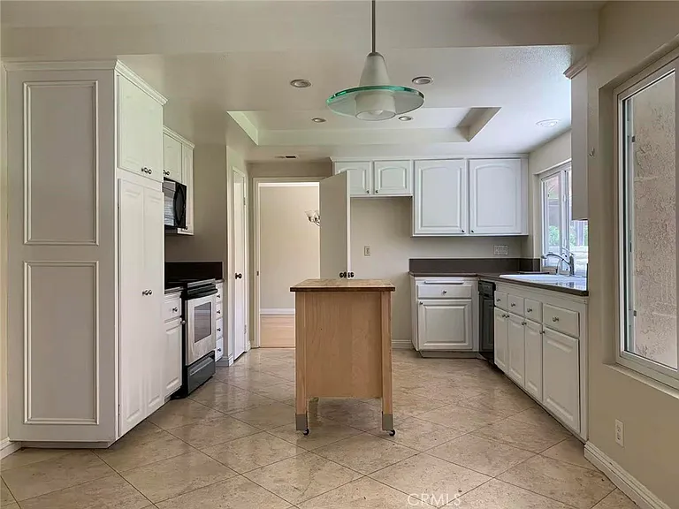 3400 Hawkwood Rd — Photo 9