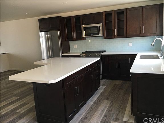 2nd image of 470 Palos Verdes Blvd