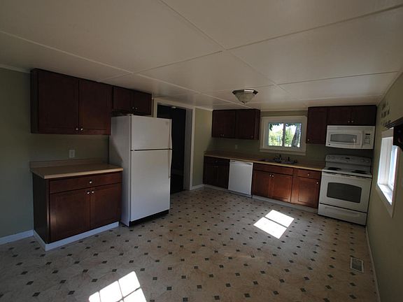 5th image of 1324 Jordan Lake Ave