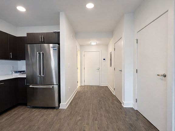 3rd image of 20 Penniman Rd Unit 201