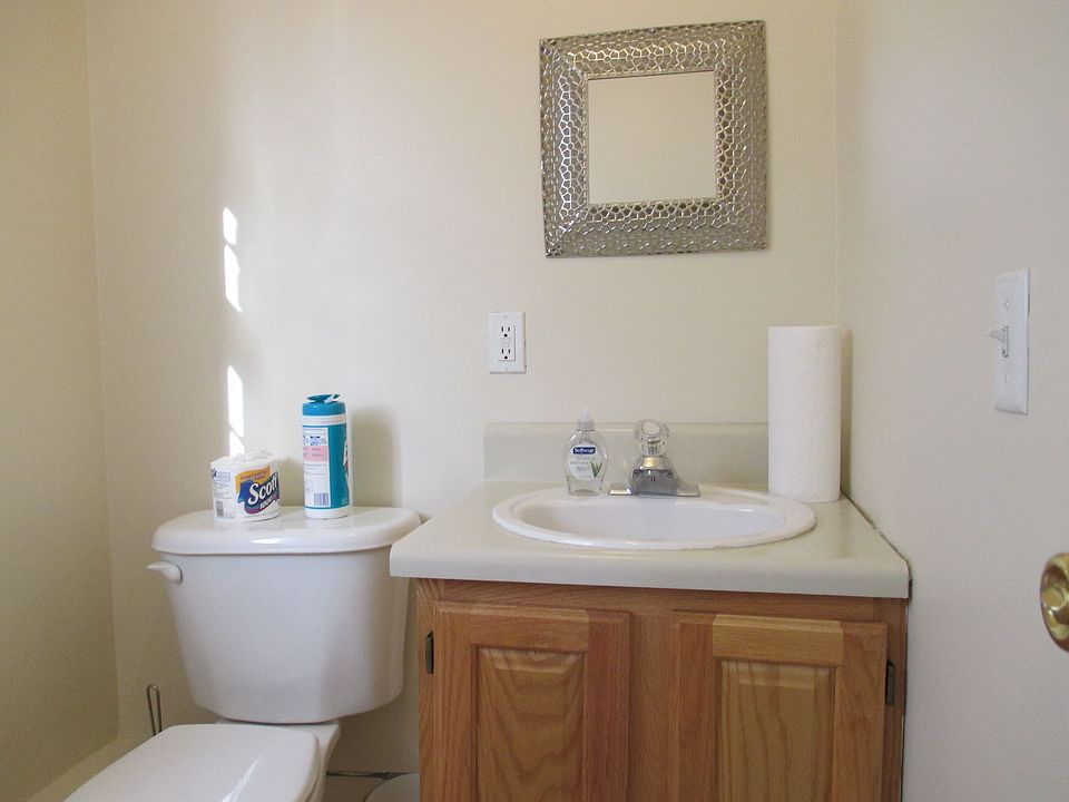 2nd image of 525 Central Ave #Townhouse 5