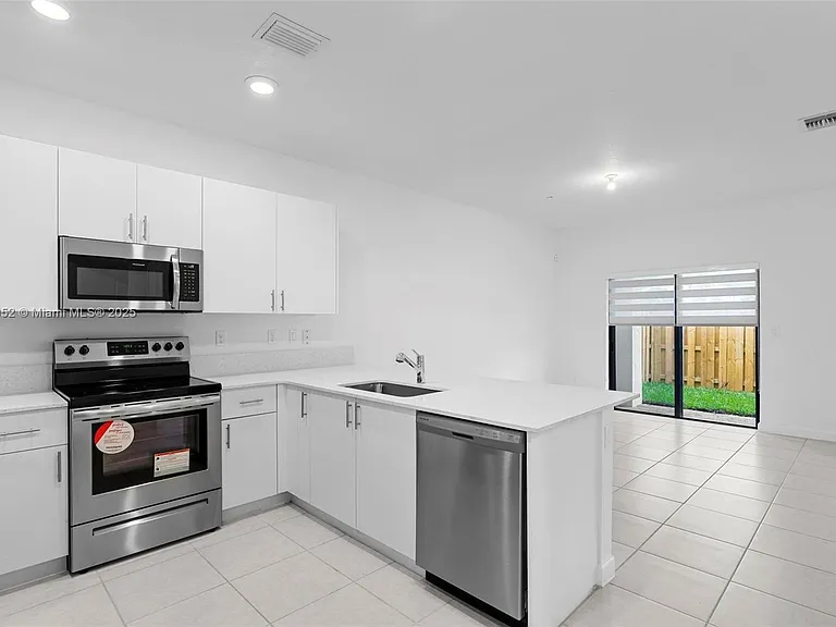 15983 SW 2nd Pl — Photo 12