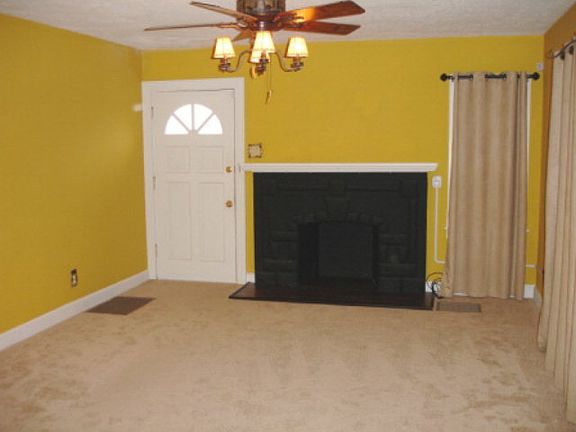 2nd image of 1900 Hughes Ave