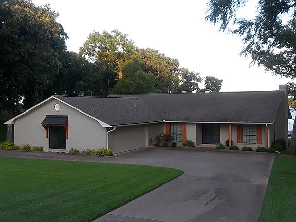 2nd image of 400 Turner Dr