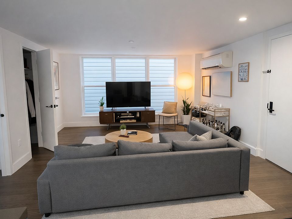1st image of 273 Leonard St #3F