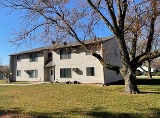 210 W Center St APT 10, Conrad, IA 50621