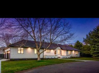 10 Gatehouse Ln, Sandy, UT 84092