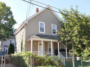 108 Oak Ave, Riverside, RI 02915