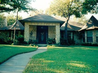 2008 Royal Club Ct, Arlington, TX 76017
