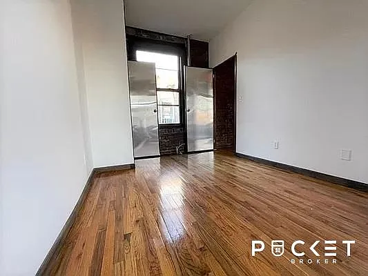 Rented by PocketBroker Inc | media 5