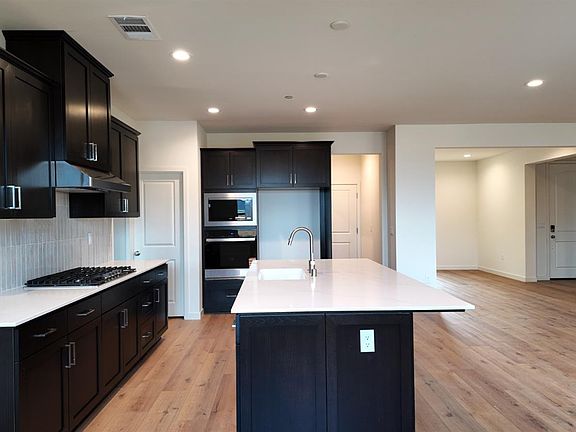 3rd image of 16722 Chloe Ct