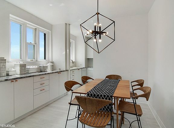 5th image of 4940 S East End Ave APT 16F