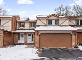 6925 Edenvale Blvd, Eden Prairie, MN 55346
