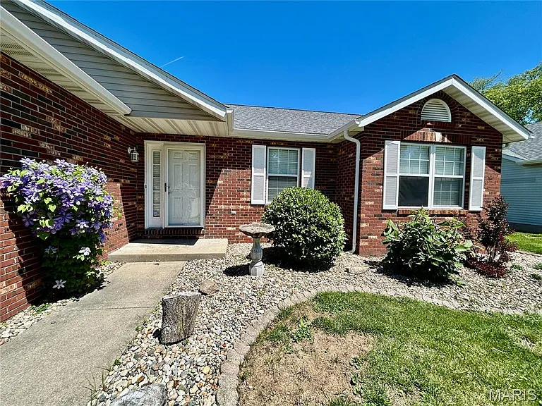 621 Jaime Lynn Ct — Photo 2