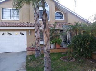 952 S Olive Ave, Rialto, CA 92376