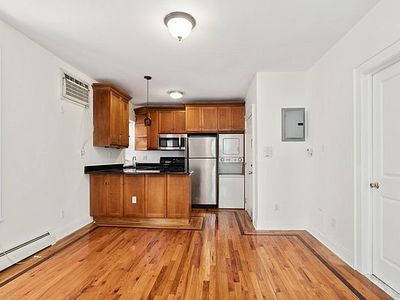 353 21st St APT 2F, Brooklyn, NY, 11215
