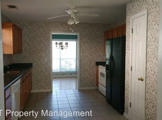 128 Runner Rd, Savannah, GA 31410