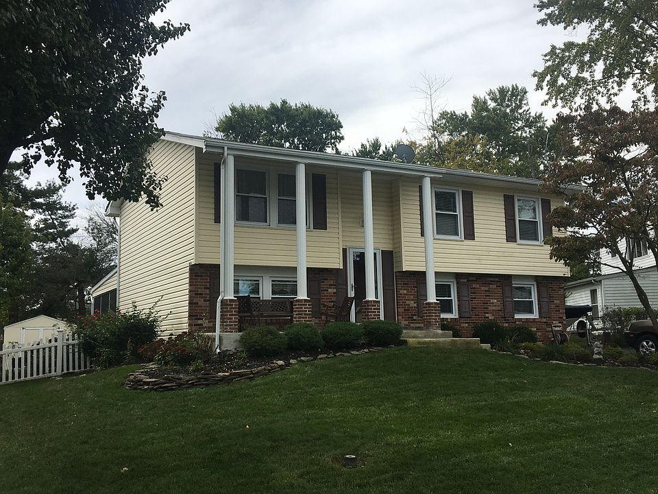 1st image of 920 Winterhaven Dr