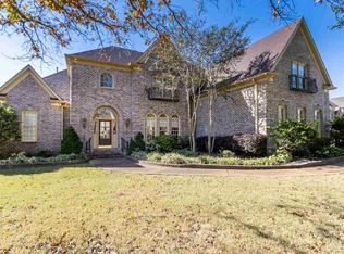 1085 Summer Springs Rd, Collierville, TN 38017