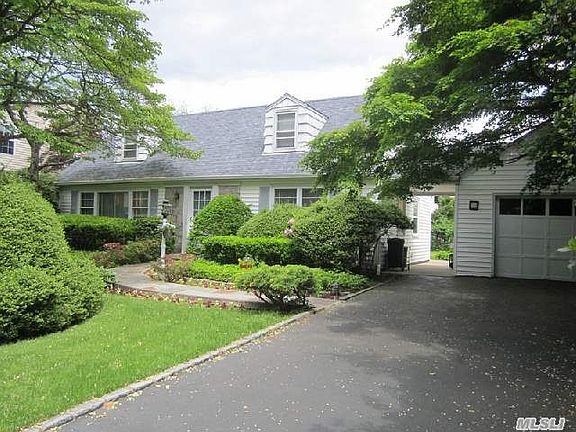 2nd image of 30 Dunes Ln