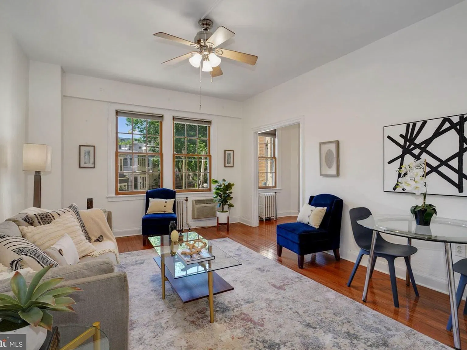 1 bed, 500 sqft, $2,100 — Photo 4