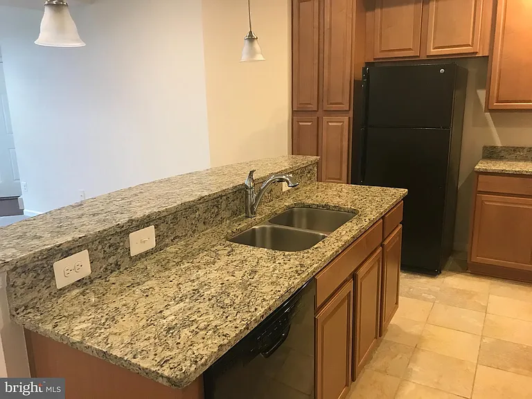 24598 Johnson Oak Ter — Photo 8