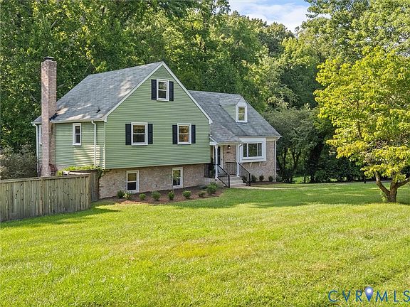3rd image of 3812 Garden Rd