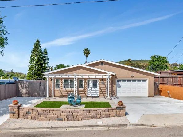 9227 Bird St, Santee, CA 92071