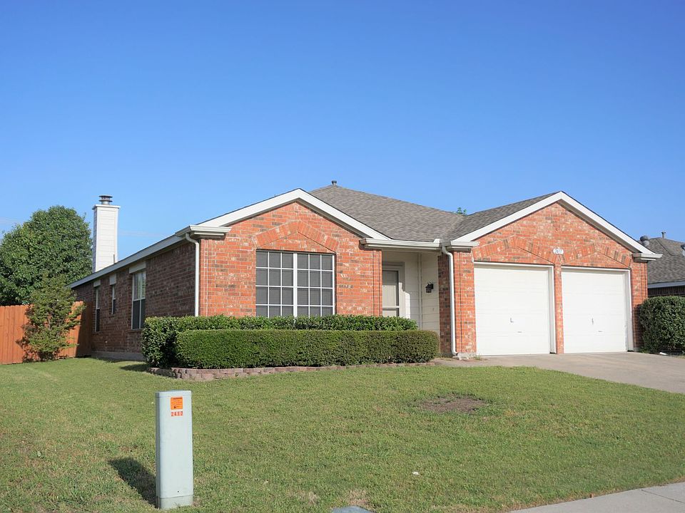 1st image of 2417 Hampton Dr