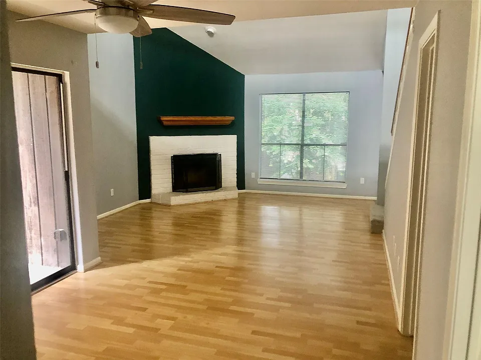 3150 Walnut Bend Ln #618