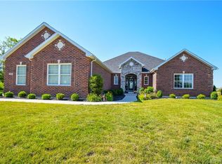 1120 Halifax Dr, Troy, OH 45373