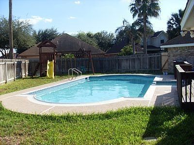 5th image of 601 Kiwi Ave