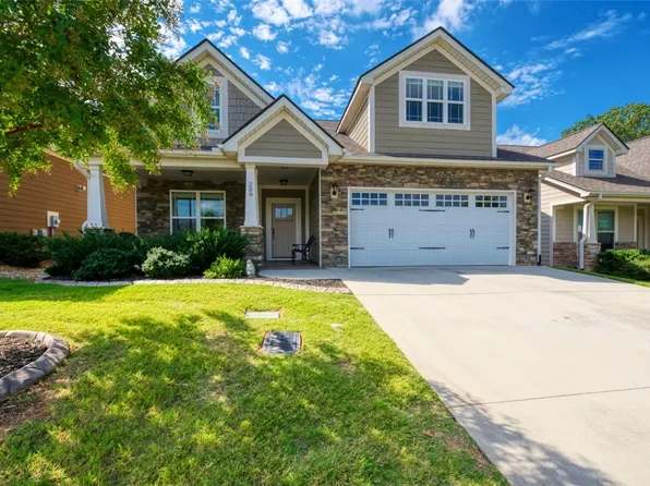 209 Henrydale Dr, Easley, SC 29642