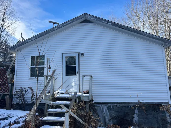 741 Toddy Pond Road, Surry, ME 04684