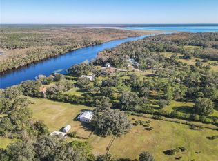 2607 Osceola Bluff Ln, Geneva, FL 32732