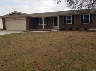 3920 Opal Dr, Saint Charles, MO