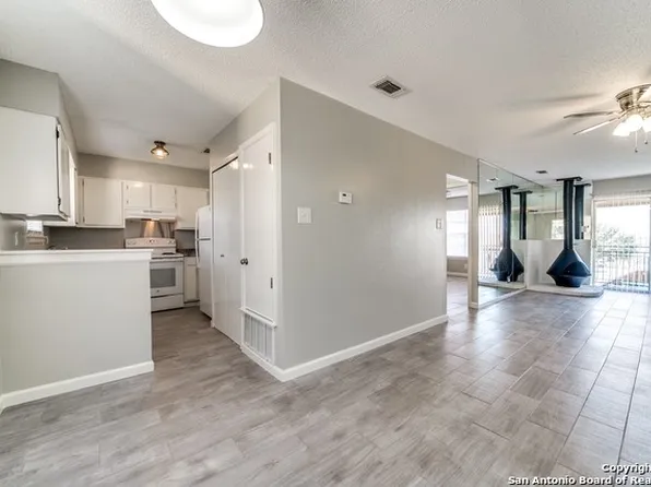 923 VANCE JACKSON RD #602, San Antonio, TX 78201