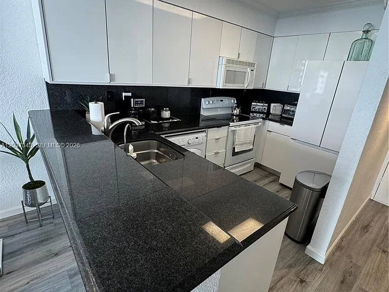 2501 S Ocean Dr #1105 — Photo 12
