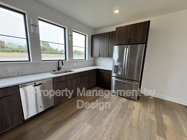 1371 Keosauqua Way #1 — Photo 5
