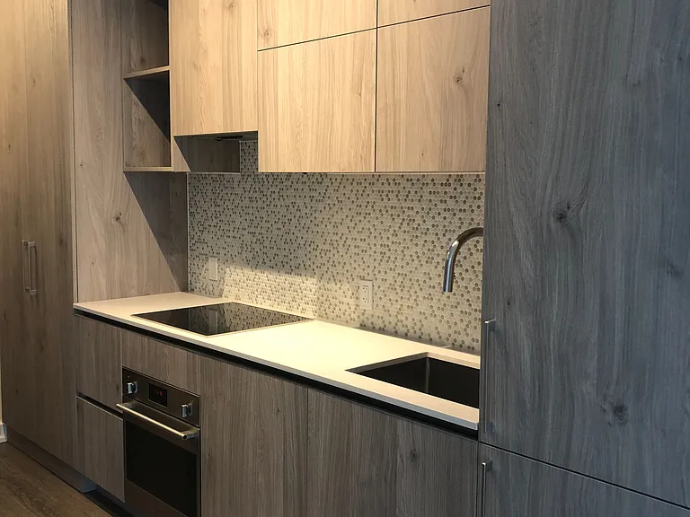 1 Yorkville Ave #2201 — Photo 5